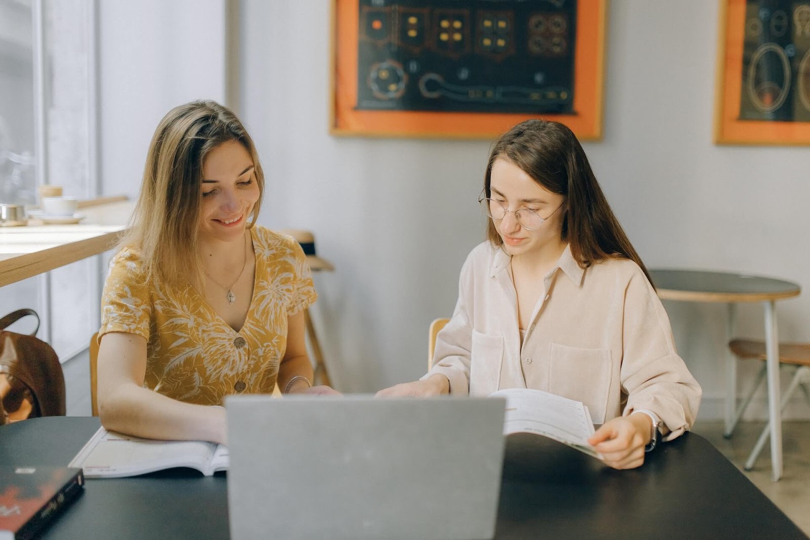 How hard is it to get a full scholarship?